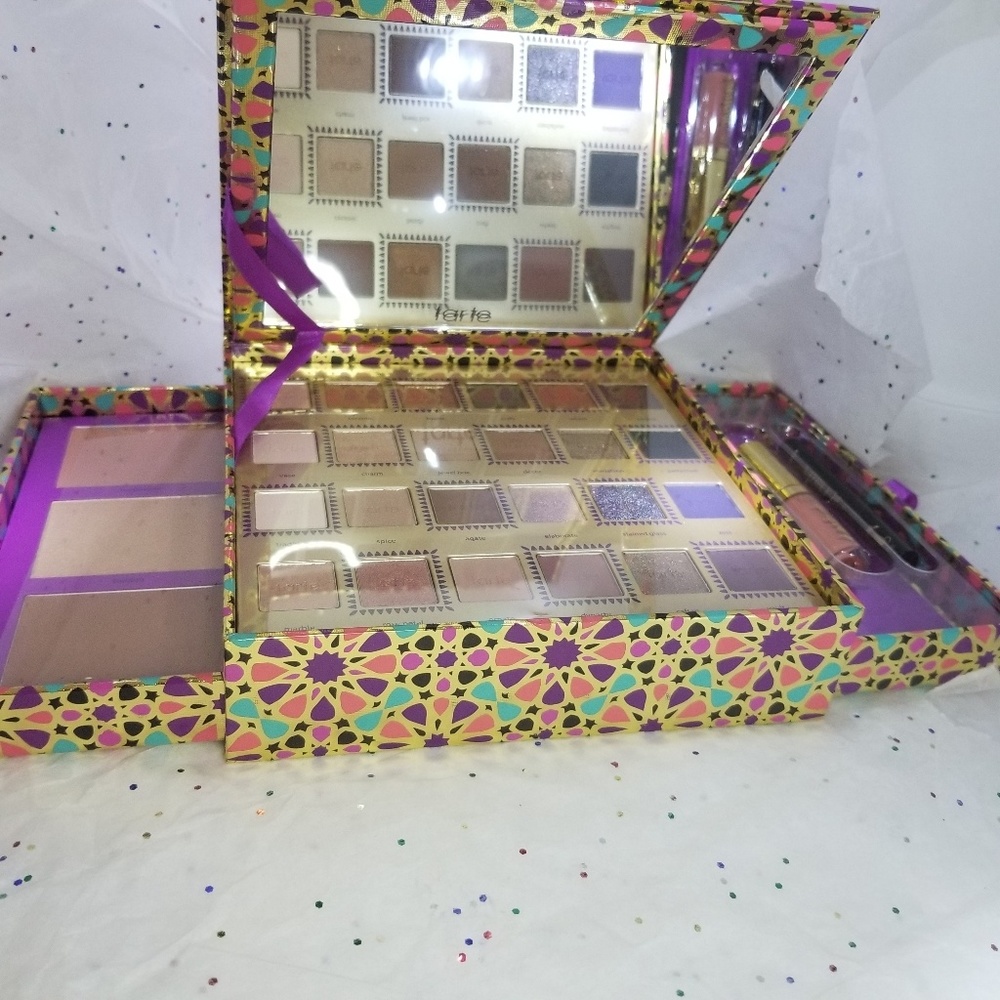 Tarteist Trove Collector's Set Palette